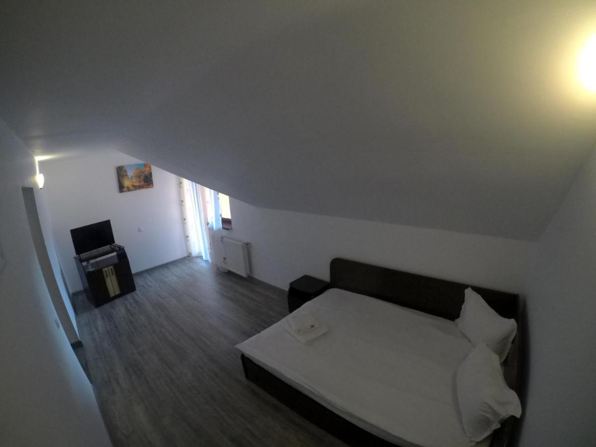 Pensiunea N.A.M Buşteni Exteriér fotografie